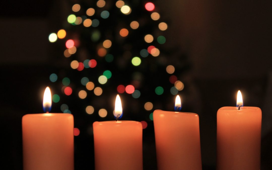 Online adventi koszorú készítésre készül a WAMKK