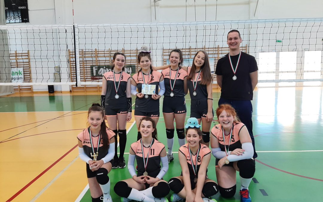 Röplabda – Két győzelem és egy vereség az U13-as lányok kunhegyesi tornáján